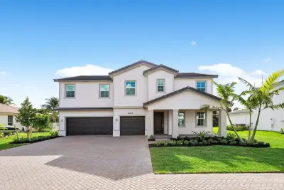 6843 Cobia Cir, Boynton Beach: photo 1 of 46