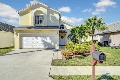2008 Normandy Cir, West Palm Beach: photo 1 of 43