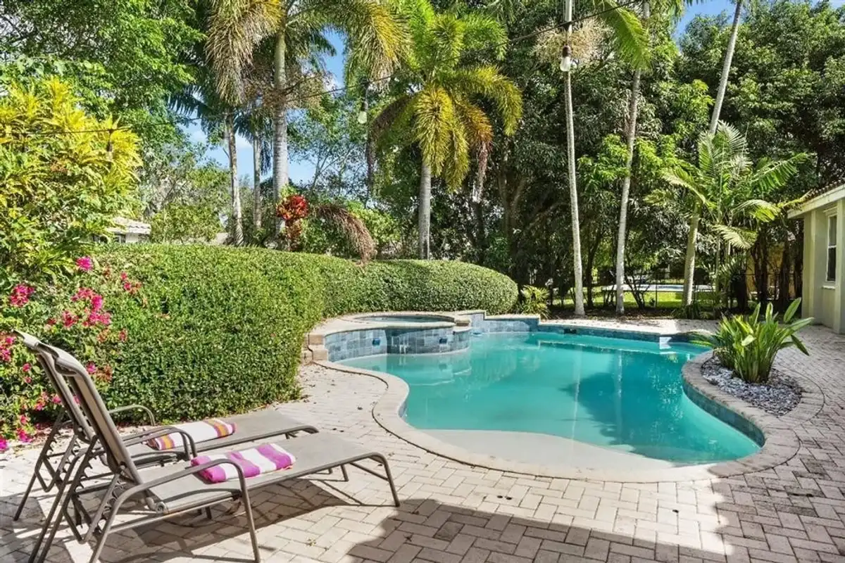 8209 SW 173rd Ter, Palmetto Bay: photo 1 of 21
