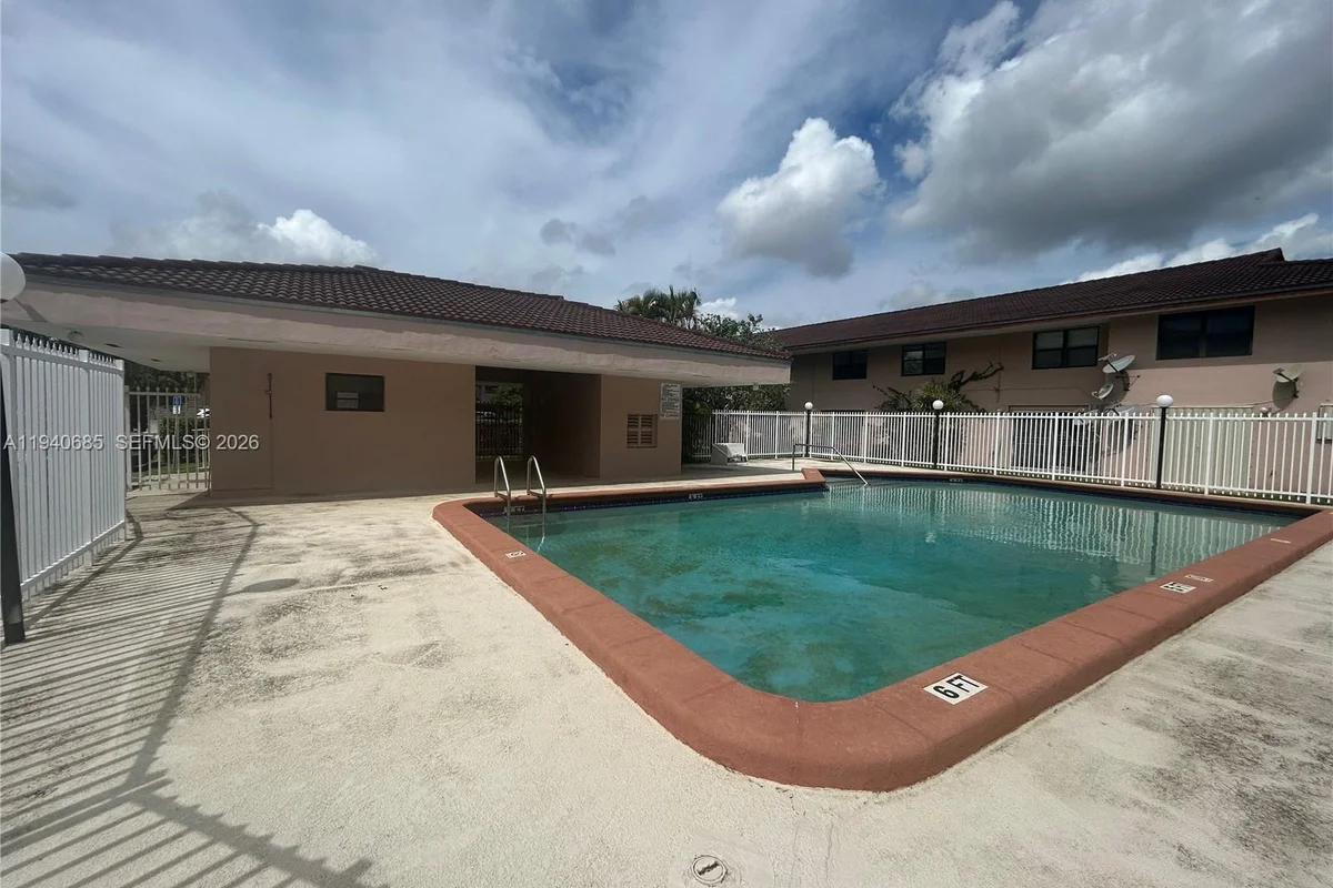 5851 W 20th Ave #409, Hialeah: photo 1 of 15