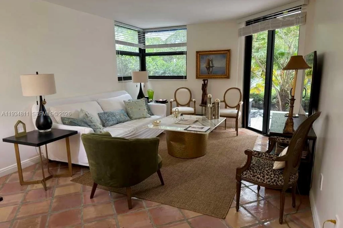 55 Ocean Lane Dr #1030, Key Biscayne: photo 1 of 9
