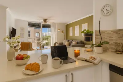 19801 E Country Club Dr #4604, Aventura: photo 1 of 26