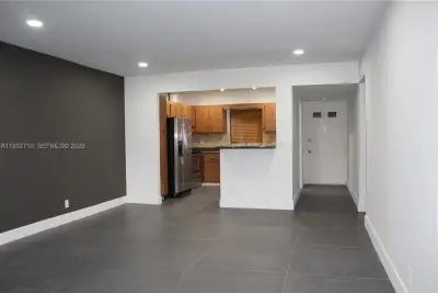 5140 SW 40th Ave #3C, Dania Beach: photo 1 of 21