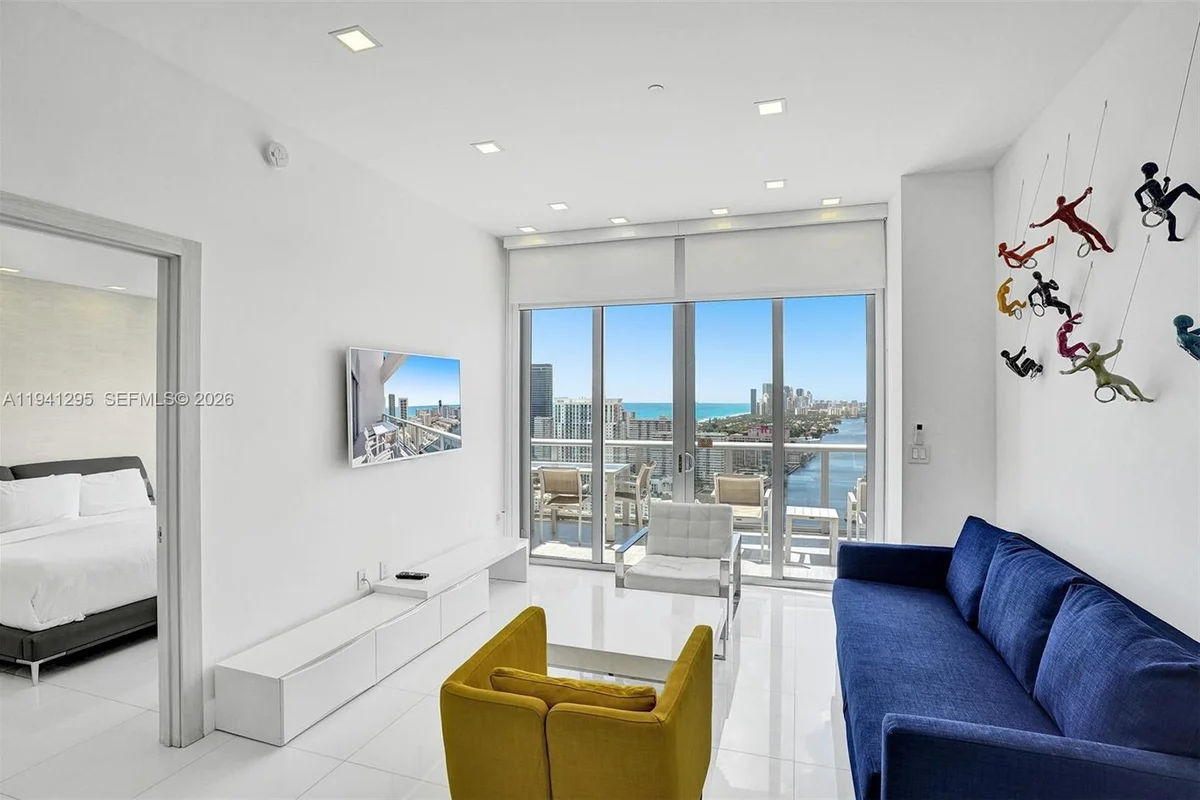 2600 E Hallandale Beach Blvd #T3303, Hallandale Beach: photo 1 of 47
