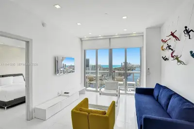 2600 E Hallandale Beach Blvd #T3303, Hallandale Beach: photo 1 of 47