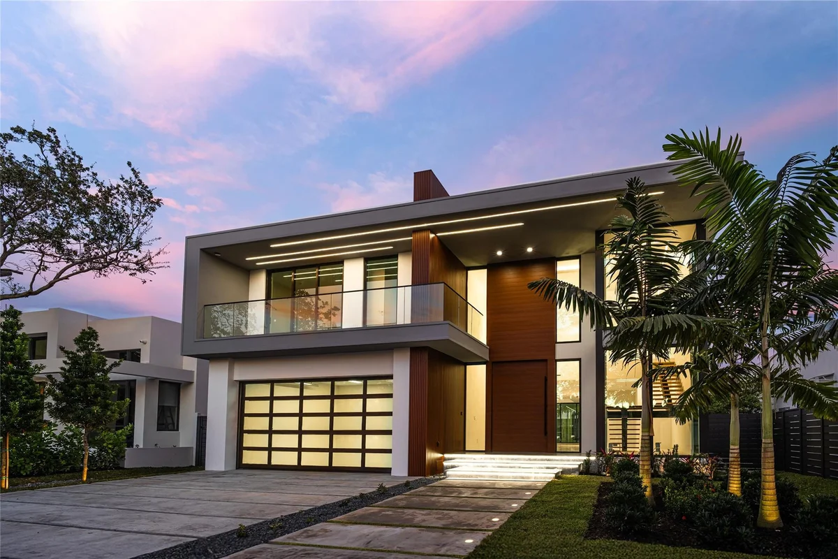 508 NE 9th Ave, Fort Lauderdale: photo 1 of 53