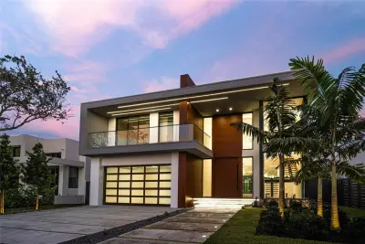 508 NE 9th Ave, Fort Lauderdale: photo 1 of 53