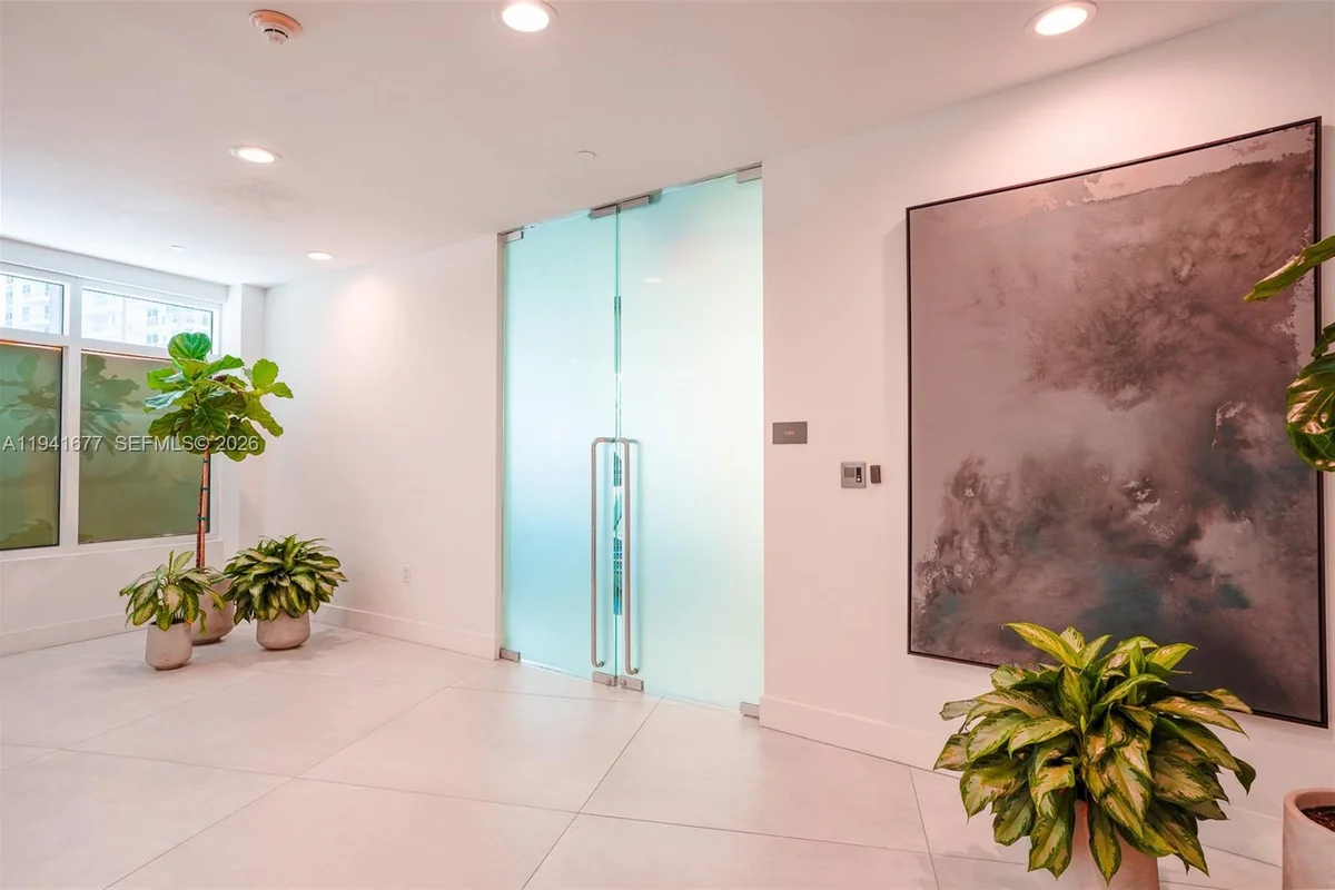 1250 S Miami Ave #3003, Miami: photo 1 of 28