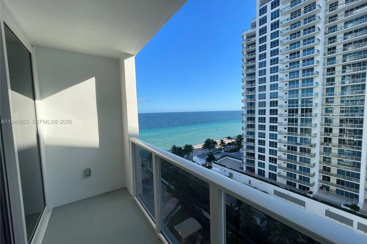 3505 S Ocean Dr #1419, Hollywood: photo 1 of 11
