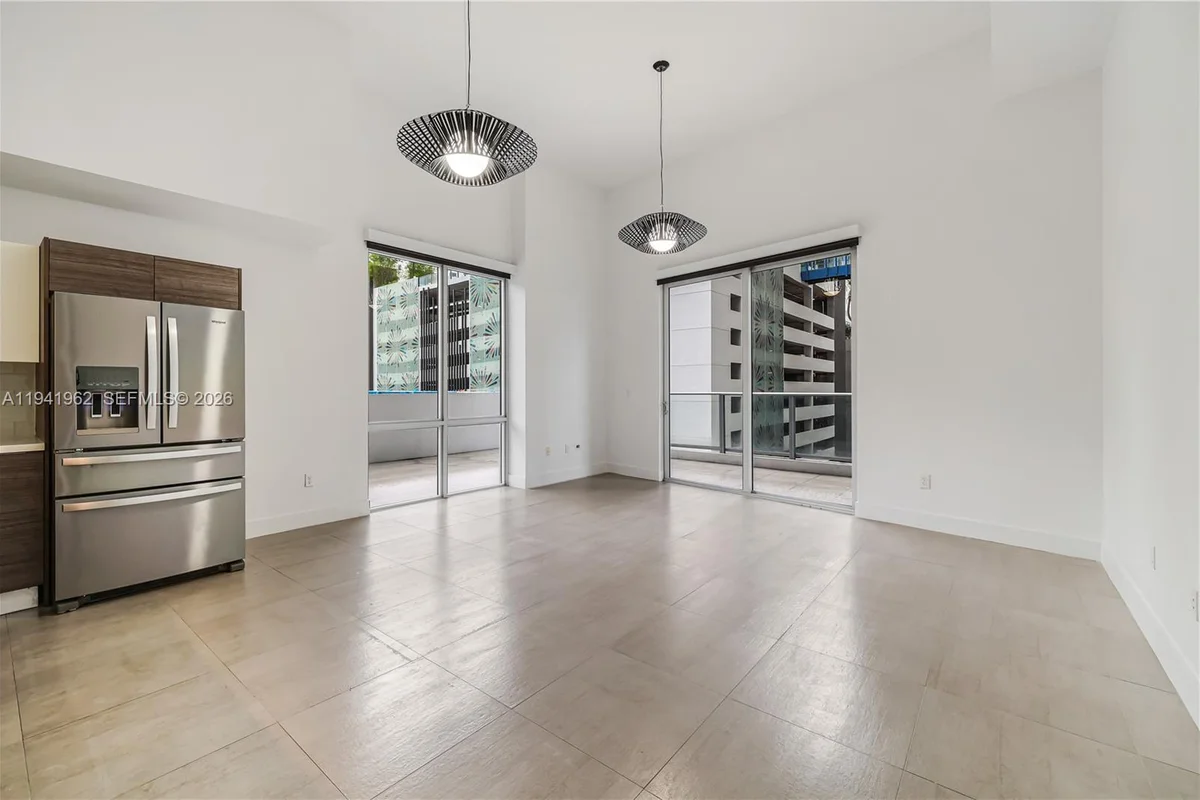 1010 SW 2nd Ave #506, Miami: photo 1 of 57
