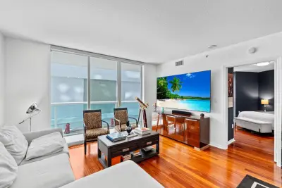 347 N New River Dr #606, Fort Lauderdale: photo 1 of 36