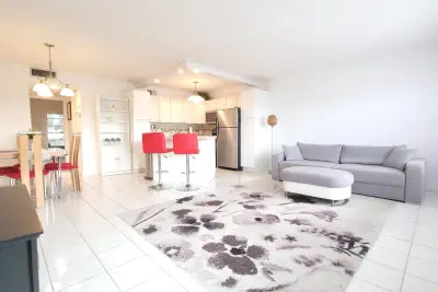 405 Southampton A, West Palm Beach: photo 1 of 55