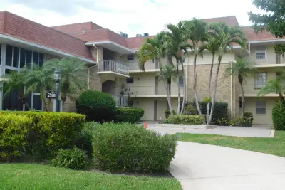 5500 Tamberlane Cir #305, Palm Beach Gardens: photo 1 of 21