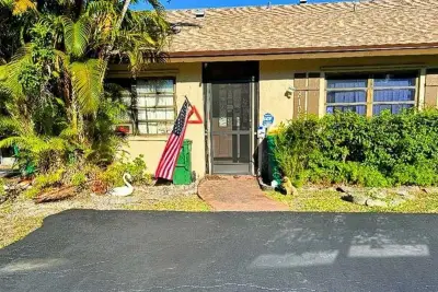 8106 NW 100th Dr, Tamarac: photo 1 of 1