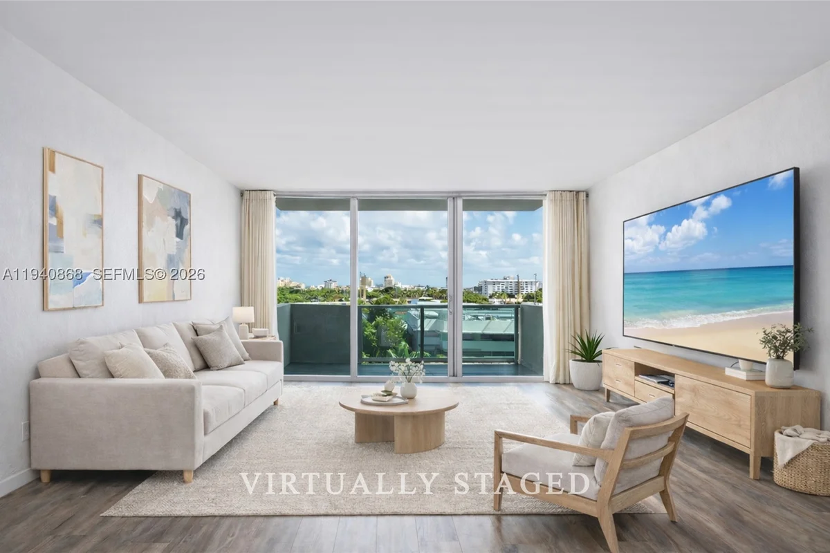 1200 West #708, Miami Beach: photo 1 of 27