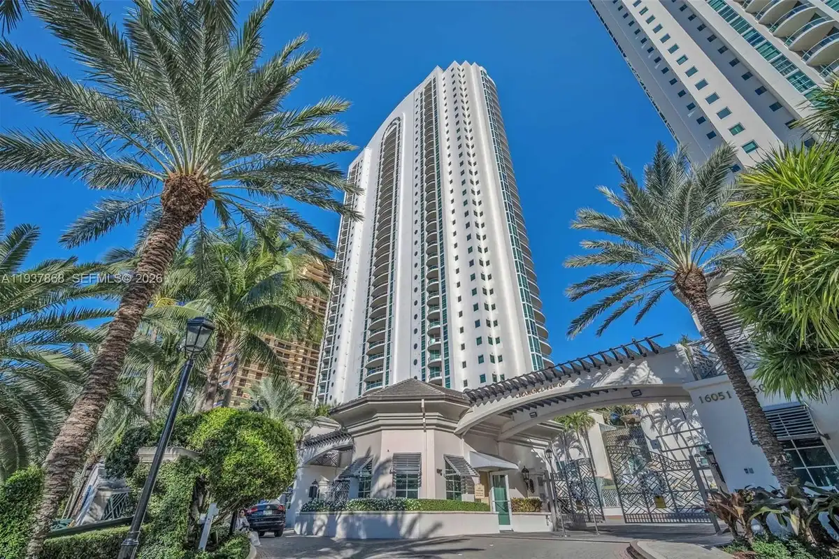 16051 Collins Ave #2001, Sunny Isles Beach: photo 1 of 15