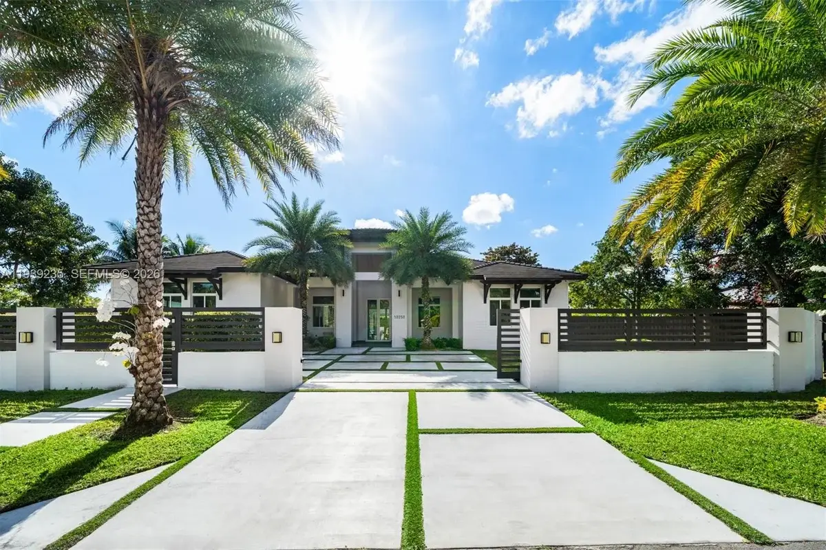 10250 SW 135th St, Miami: photo 1 of 35