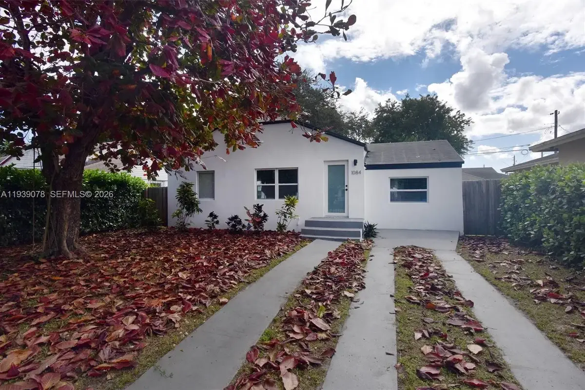 1084 NW 66th St, Miami: photo 1 of 34