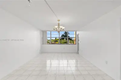 1351 NE Miami Gardens Dr #301E, Miami: photo 1 of 29