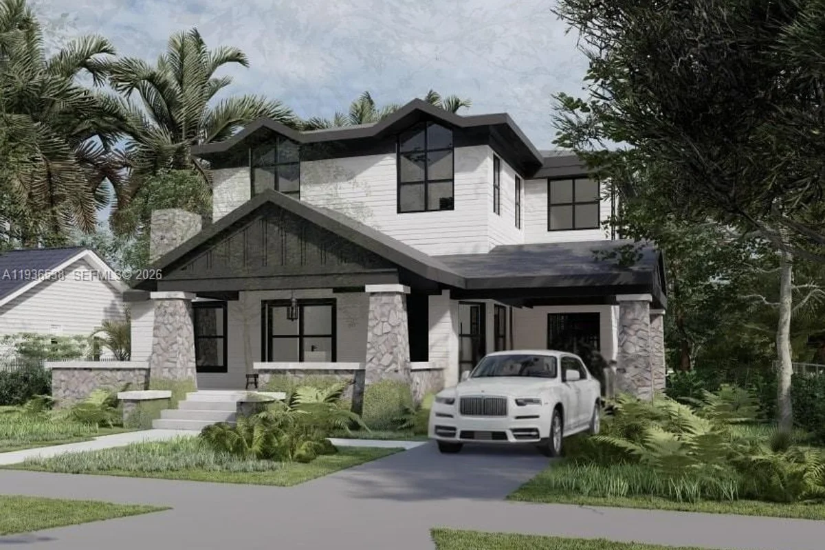 67 NE 44th St, Miami: photo 1 of 9