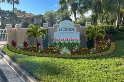 124 Legendary Cir, Palm Beach Gardens: photo 1 of 17