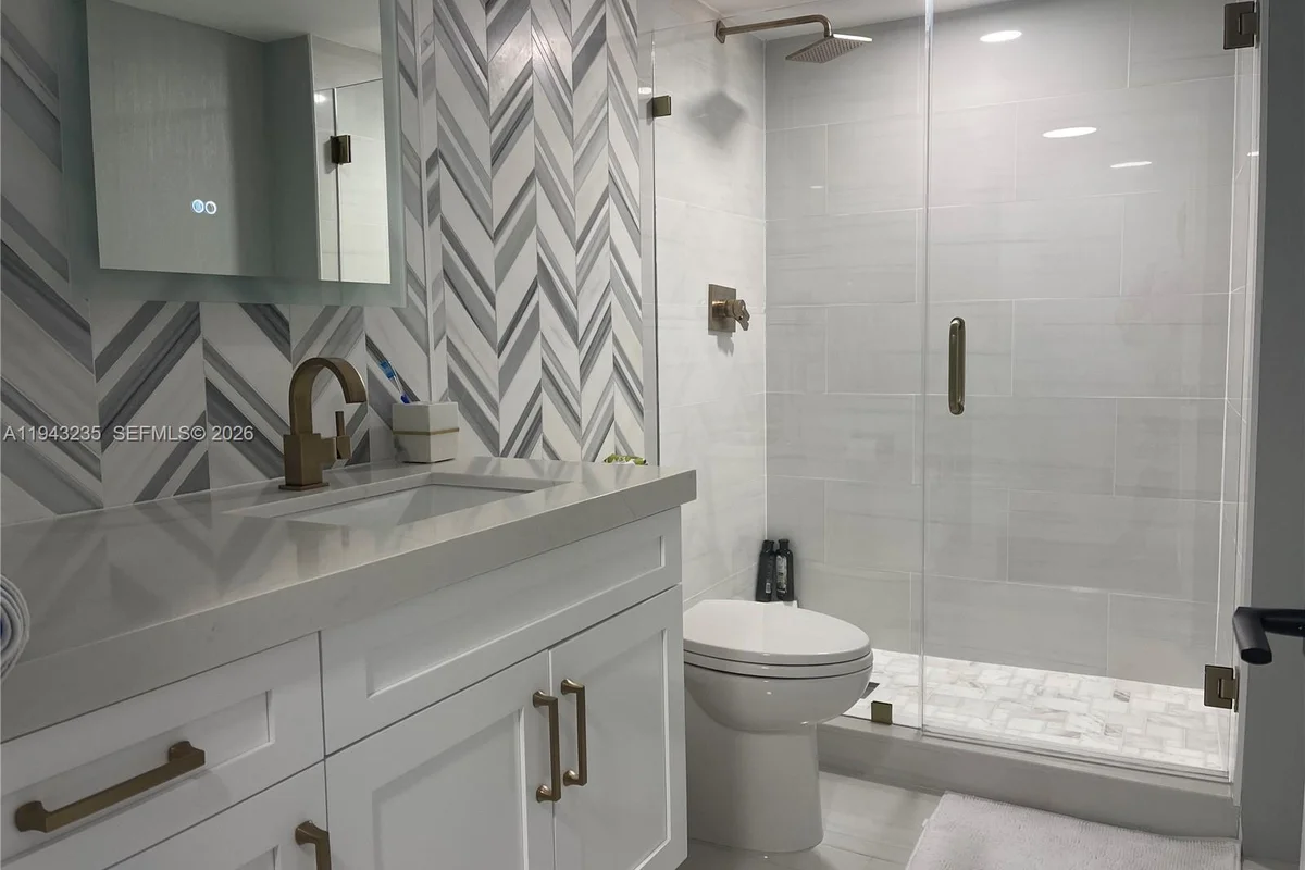 2555 Collins Ave #1409, Miami Beach: photo 1 of 49