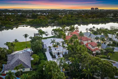 2929 Marys Way, Palm Beach Gardens: photo 1 of 42