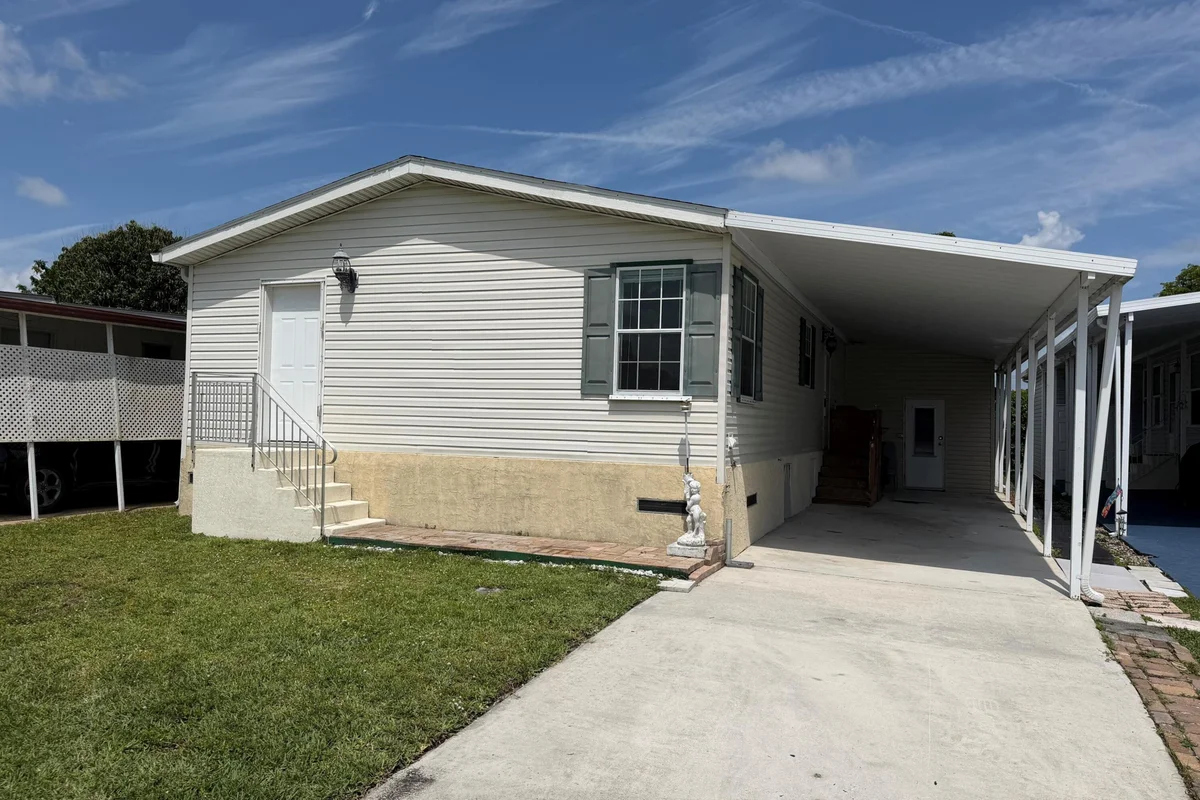 2321 SW 85th Ave, Davie: photo 1 of 13