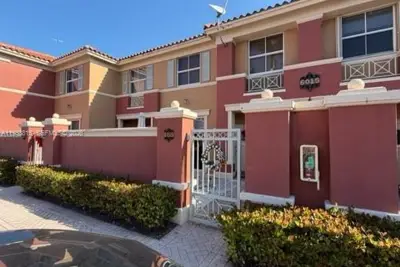 6015 NW 116th Pl #465, Doral: photo 1 of 10