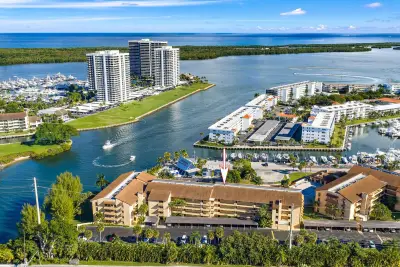 1036 Us Hwy 1 #119, North Palm Beach: photo 1 of 25