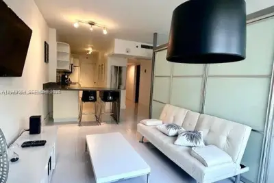 100 Lincoln Rd #526, Miami Beach: photo 1 of 30