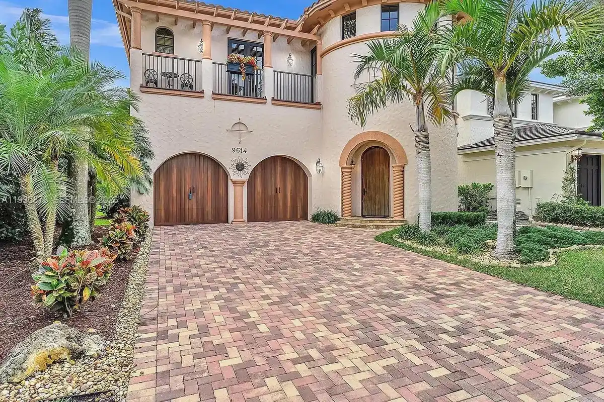 9614 Kenley Ct, Parkland: photo 1 of 61