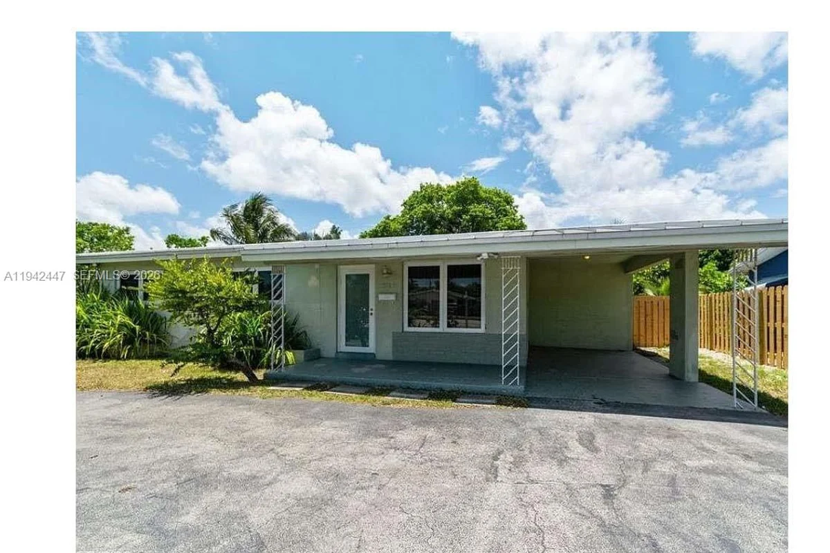 2917 NW 9th Ave, Wilton Manors: photo 1 of 13