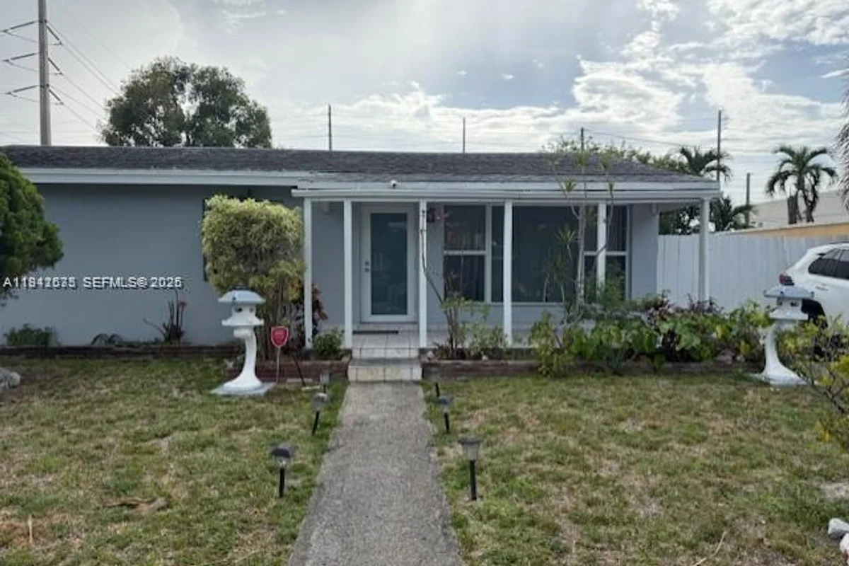 804 N 20th Ct, Hollywood: photo 1 of 6