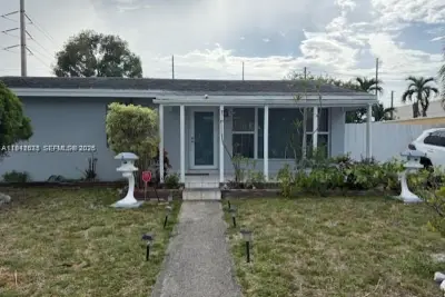 804 N 20th Ct, Hollywood: photo 1 of 6