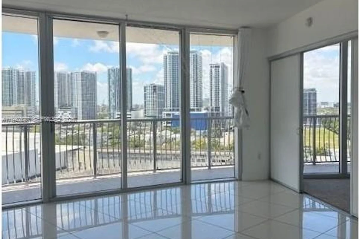 1750 N Bayshore Dr #1714, Miami: photo 1 of 11