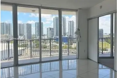 1750 N Bayshore Dr #1714, Miami: photo 1 of 11