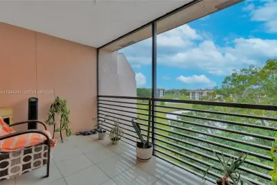 2981 N Nob Hill Rd #406, Sunrise: photo 1 of 19