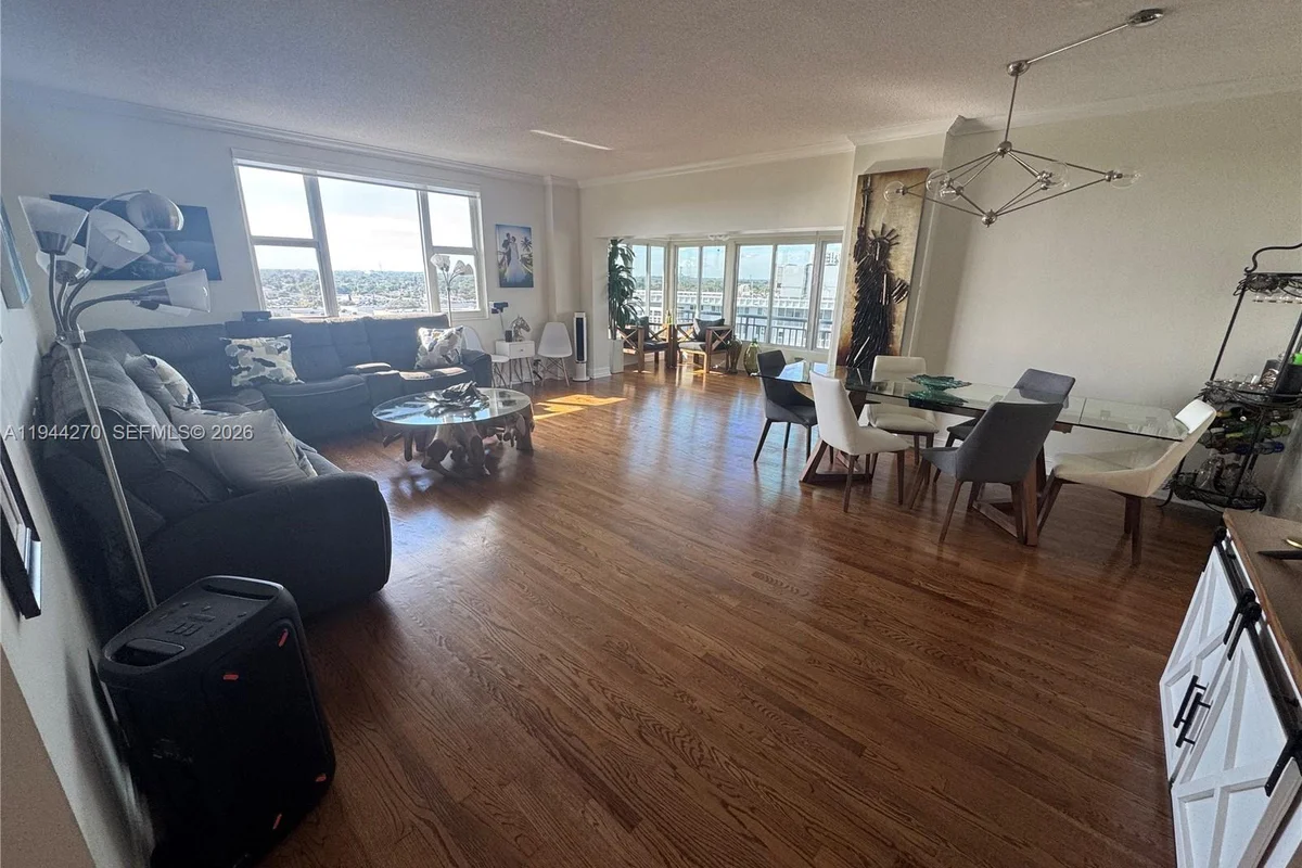 3800 Hillcrest Dr #1222, Hollywood: photo 1 of 58