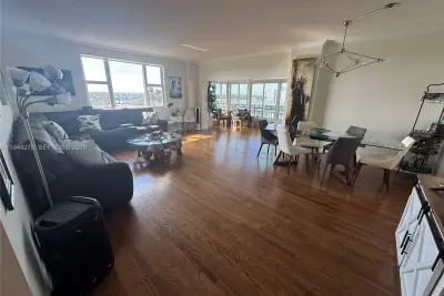 3800 Hillcrest Dr #1222, Hollywood: photo 1 of 58