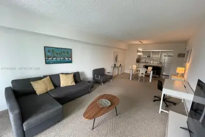 19370 Collins Ave #222, Sunny Isles Beach: photo 1 of 11