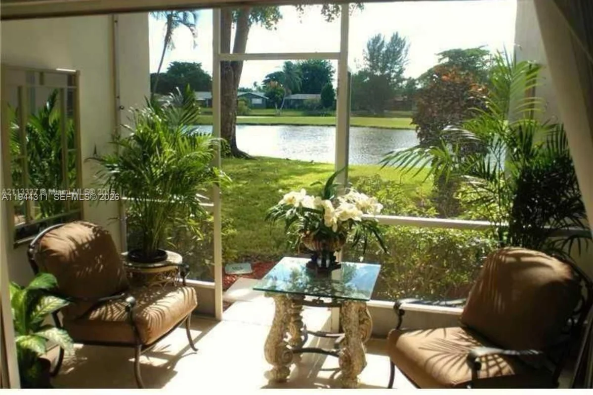 2451 SW 82nd Ave #106, Davie: photo 1 of 11