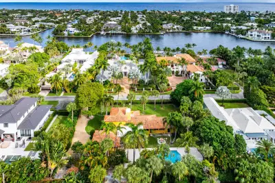 334 Palm Trl, Delray Beach: photo 1 of 35