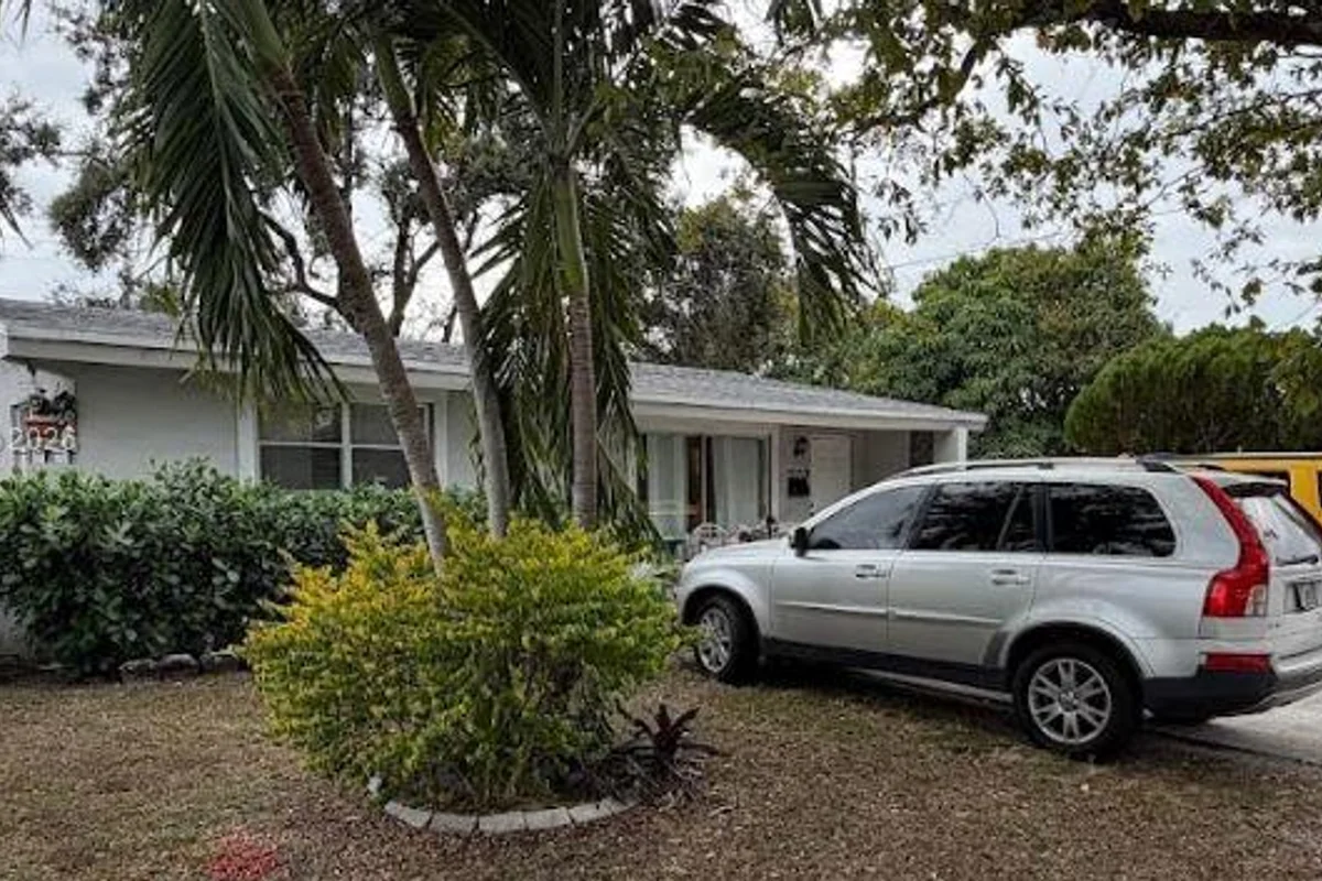 7570 Miramar Pkwy, Miramar: photo 1 of 14