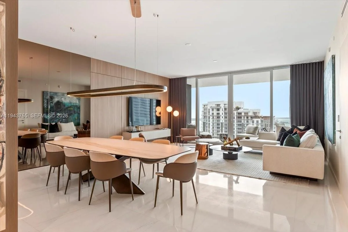 300 Biscayne Blvd Way #3403, Miami: photo 1 of 77
