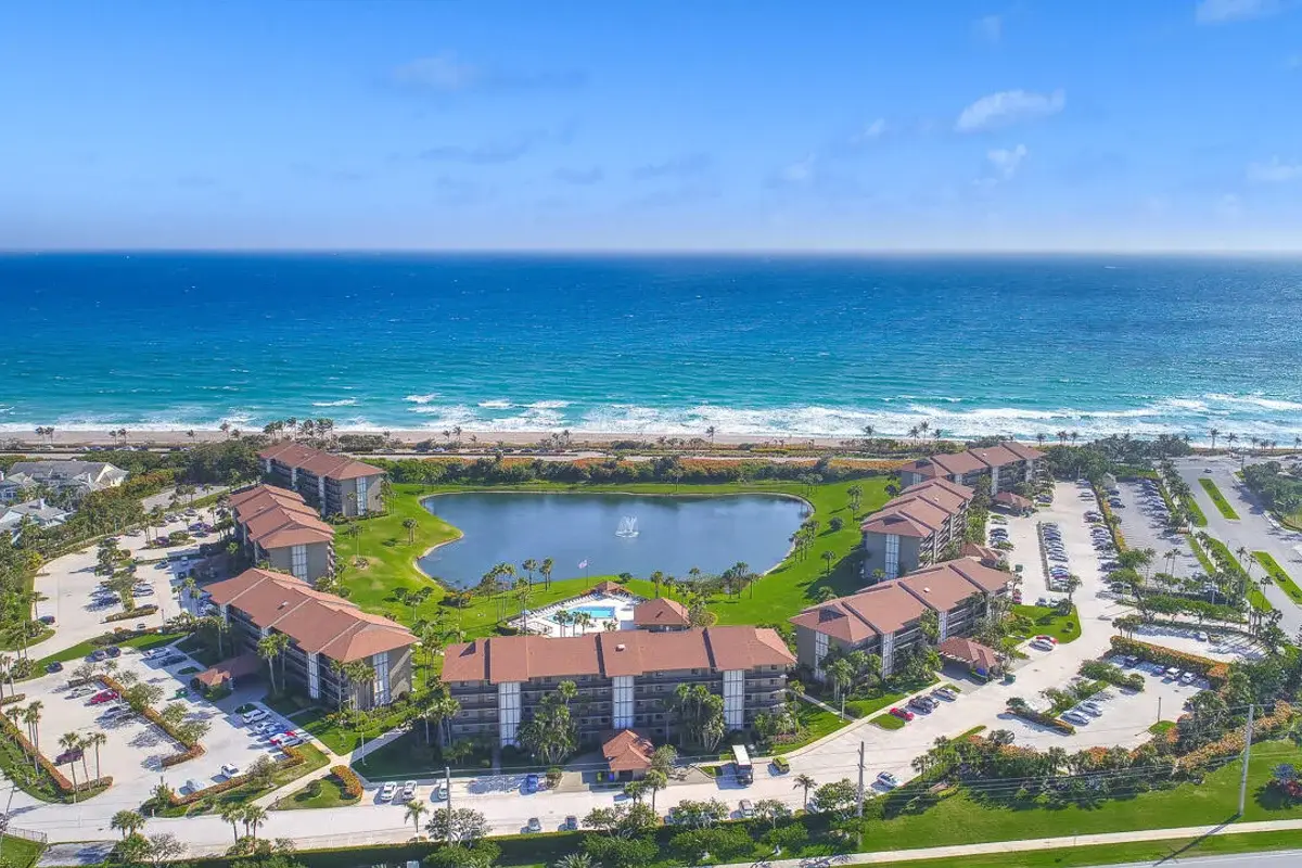 301 S Seas Dr #305, Jupiter: photo 1 of 22