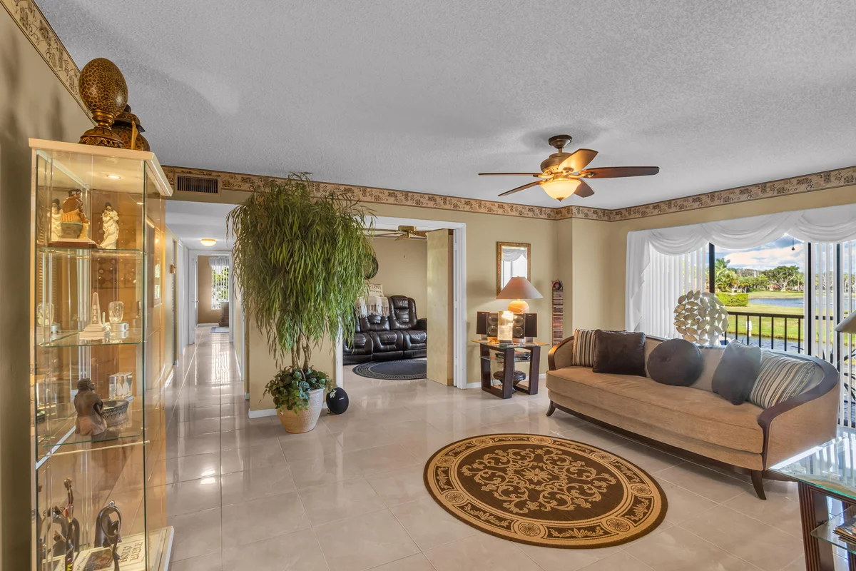 1012 Green Pine Blvd #H2, West Palm Beach: photo 1 of 36