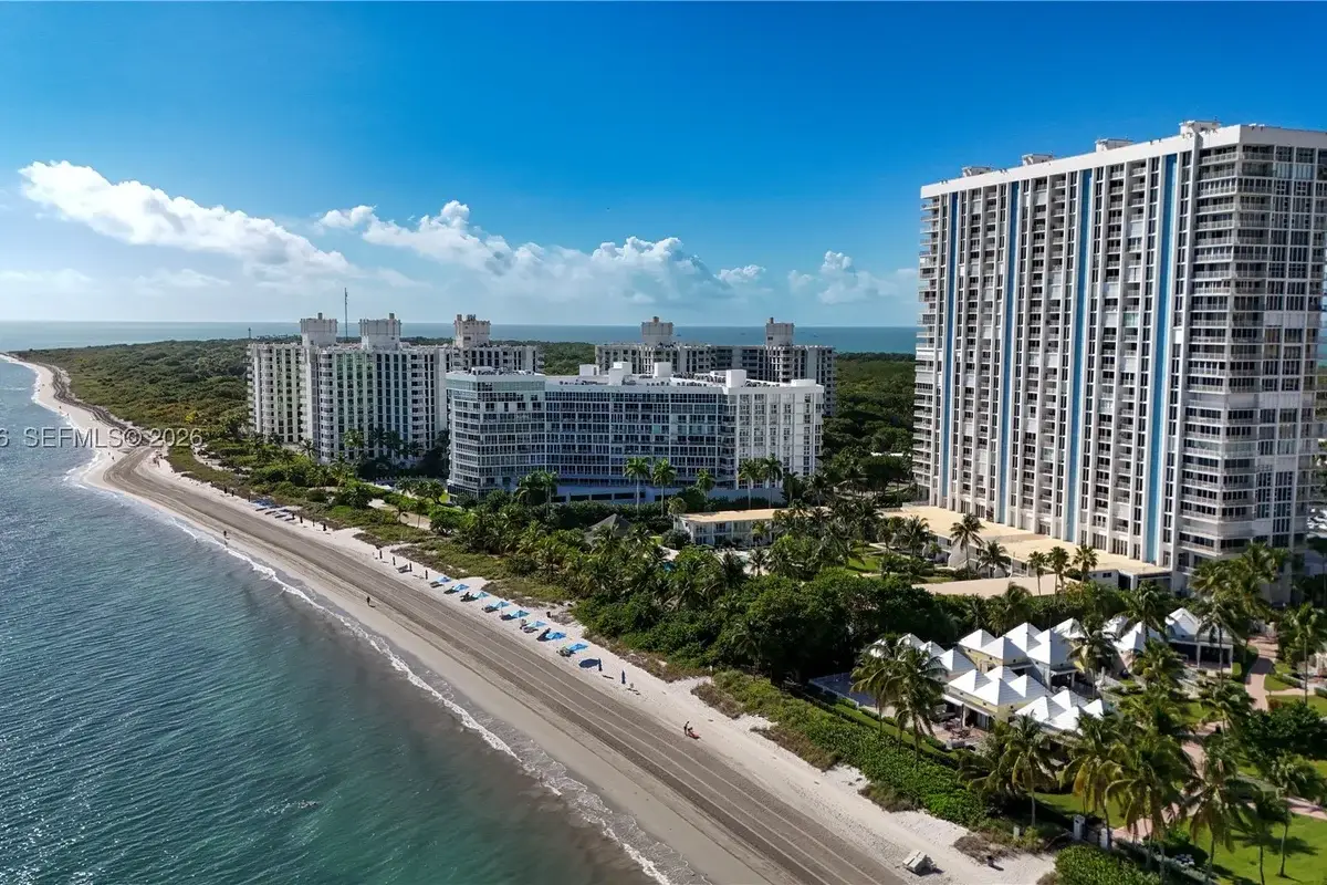 881 Ocean Dr #TH15, Key Biscayne: photo 1 of 26