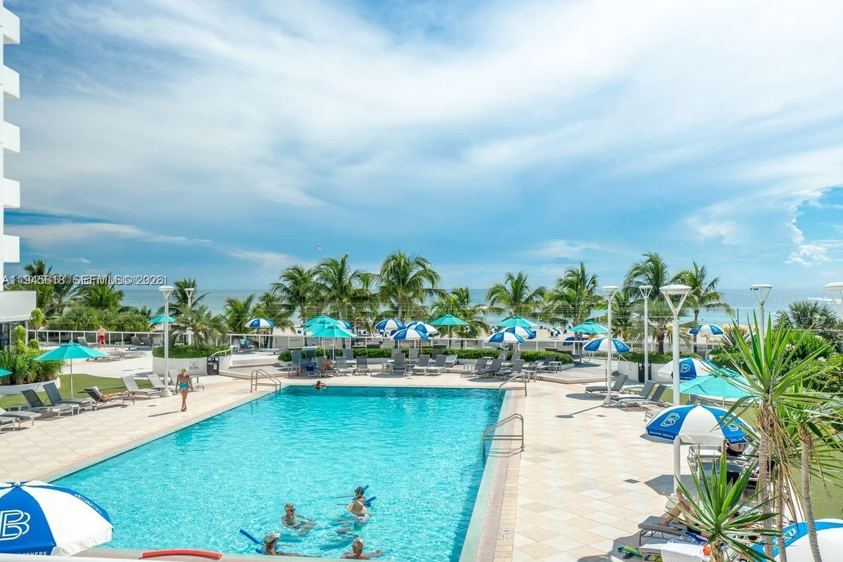 100 Lincoln Rd #503, Miami Beach: photo 1 of 25