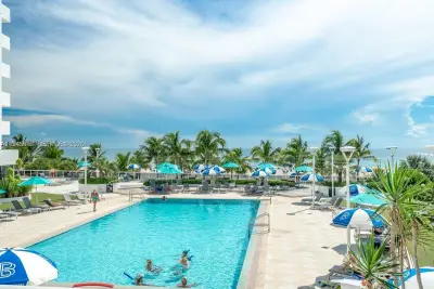 100 Lincoln Rd #503, Miami Beach: photo 1 of 25